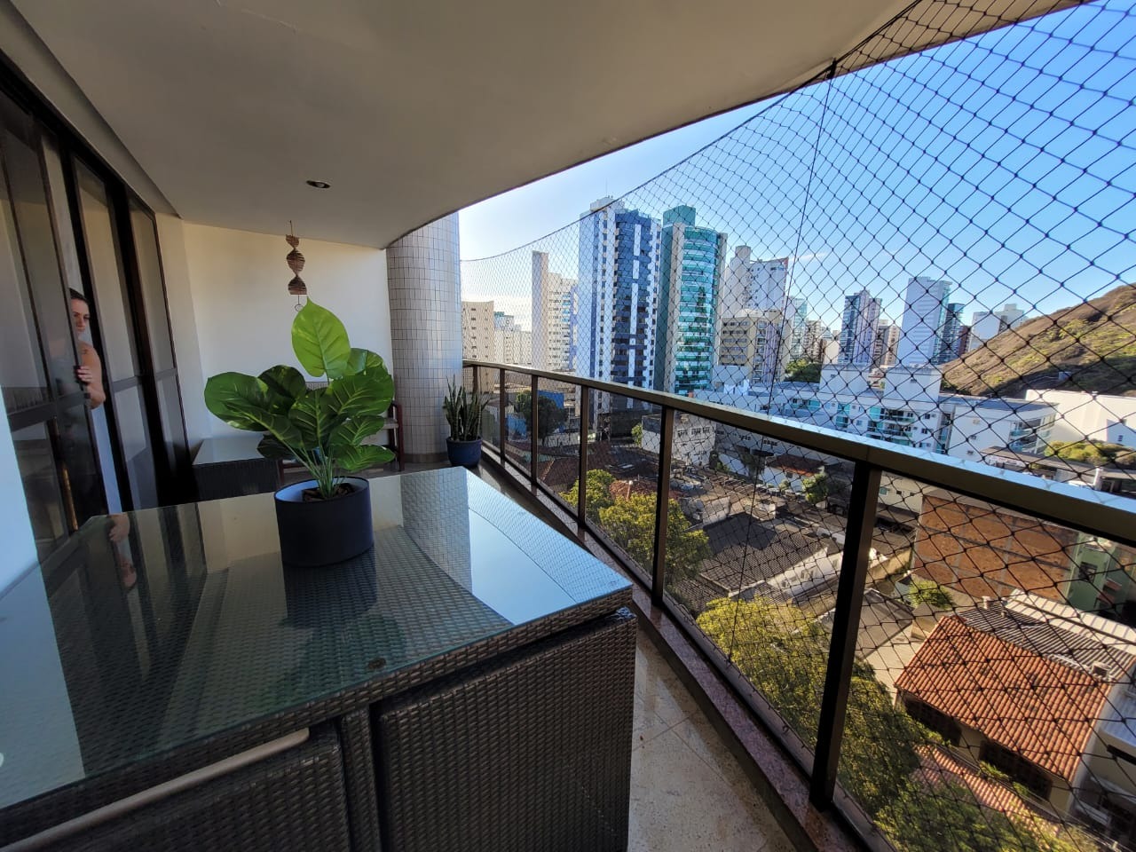 Apartamento à venda com 4 quartos, 145m² - Foto 1