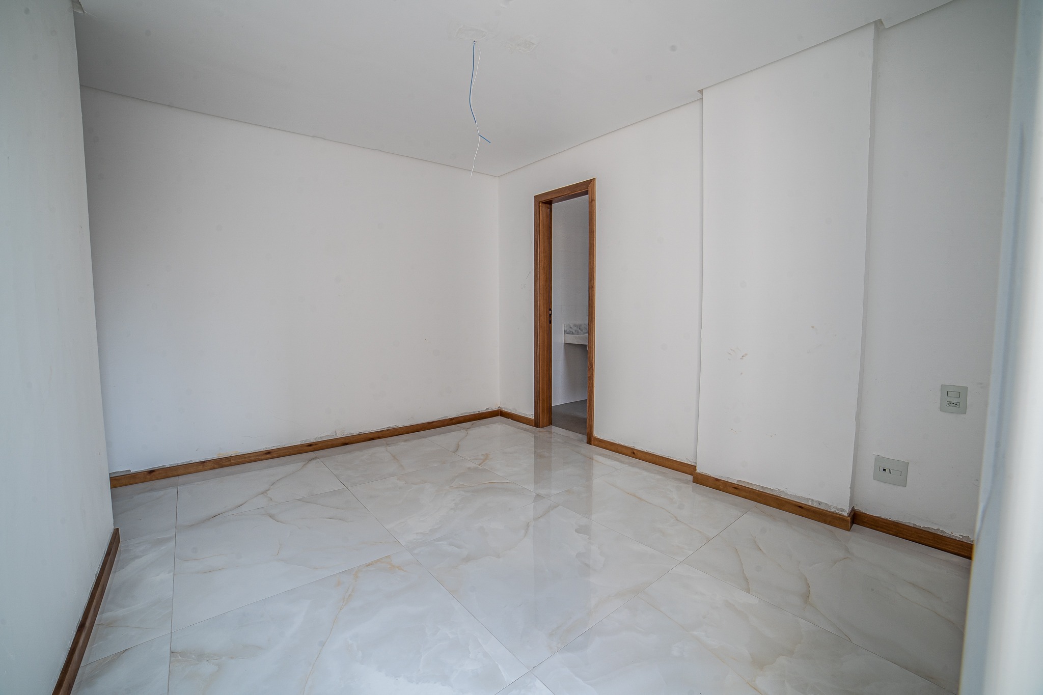 Apartamento à venda com 4 quartos, 261m² - Foto 18