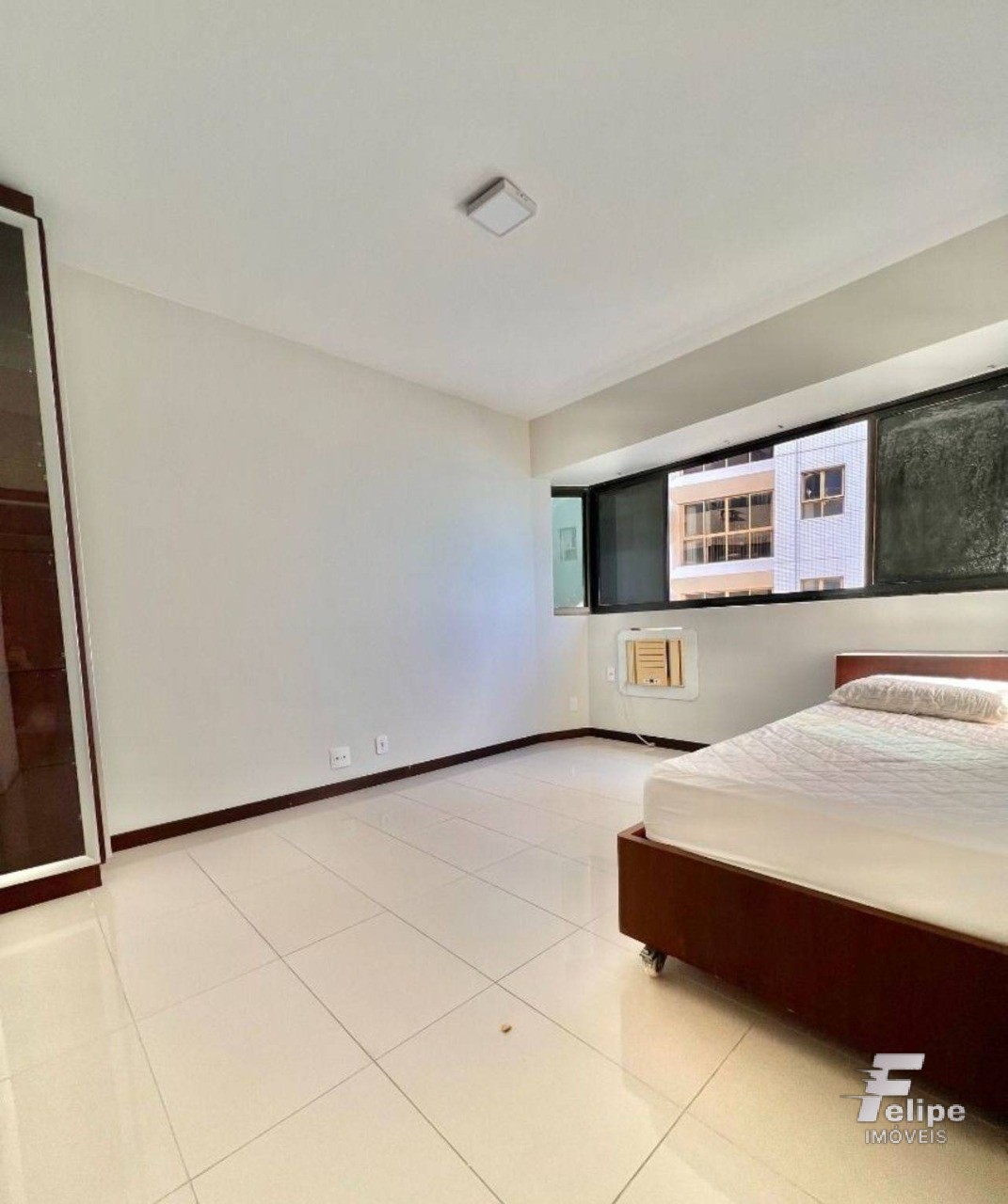 Apartamento à venda com 4 quartos, 300m² - Foto 8