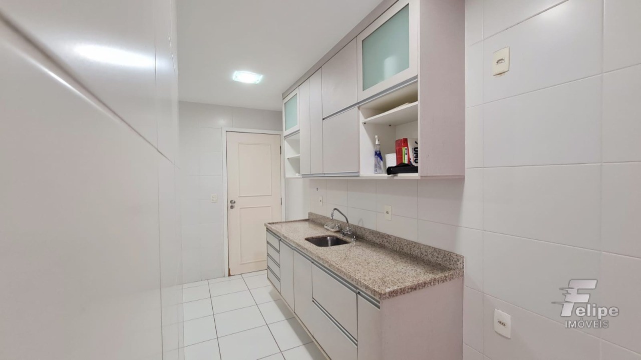 Apartamento à venda com 3 quartos, 140m² - Foto 25