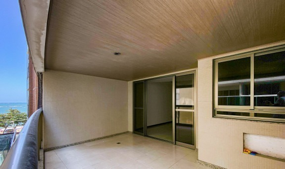 Apartamento à venda com 4 quartos, 142m² - Foto 2