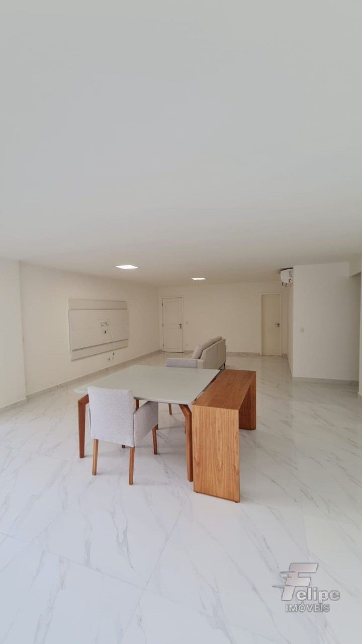 Apartamento à venda com 3 quartos, 140m² - Foto 8