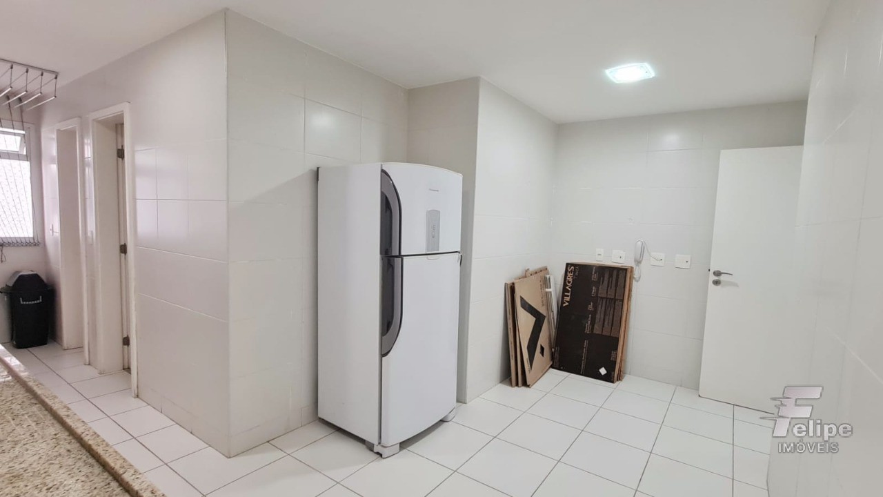 Apartamento à venda com 3 quartos, 140m² - Foto 34