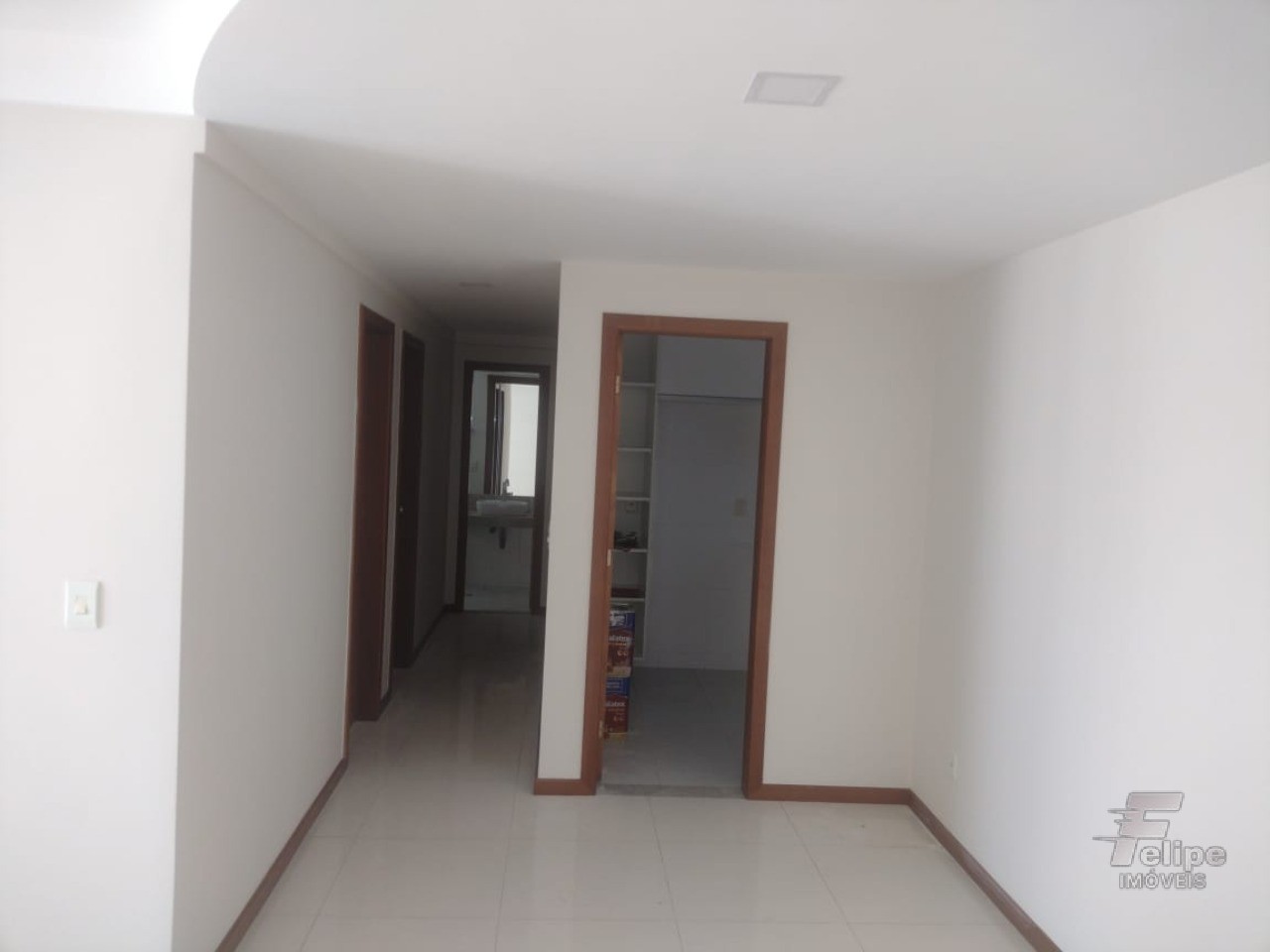 Apartamento à venda com 3 quartos, 137m² - Foto 5