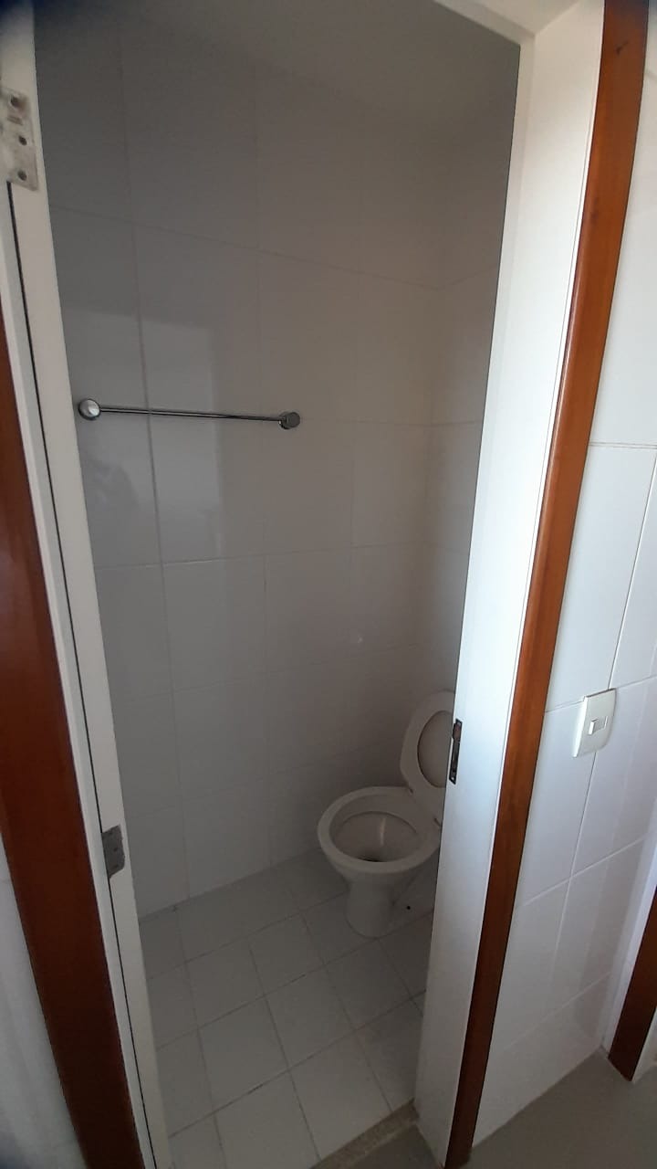 Apartamento à venda com 3 quartos, 119m² - Foto 2