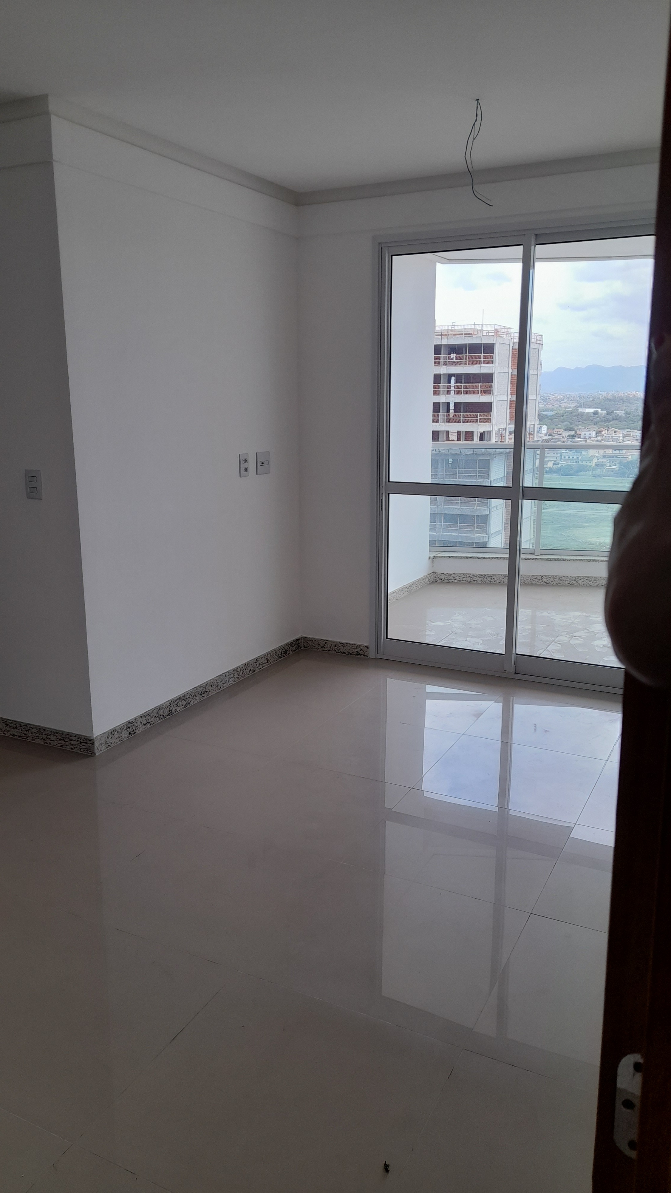 Apartamento à venda com 3 quartos, 67m² - Foto 1