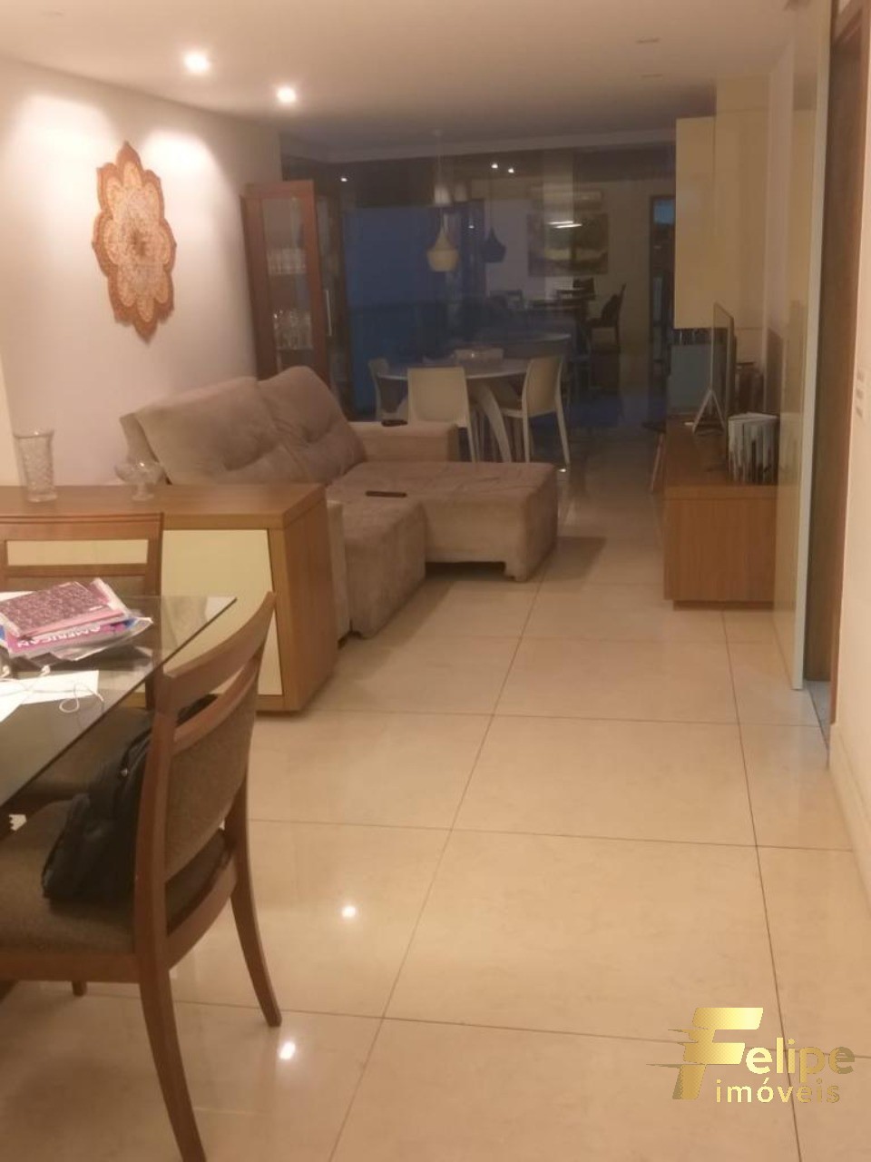 Apartamento à venda com 4 quartos, 170m² - Foto 1