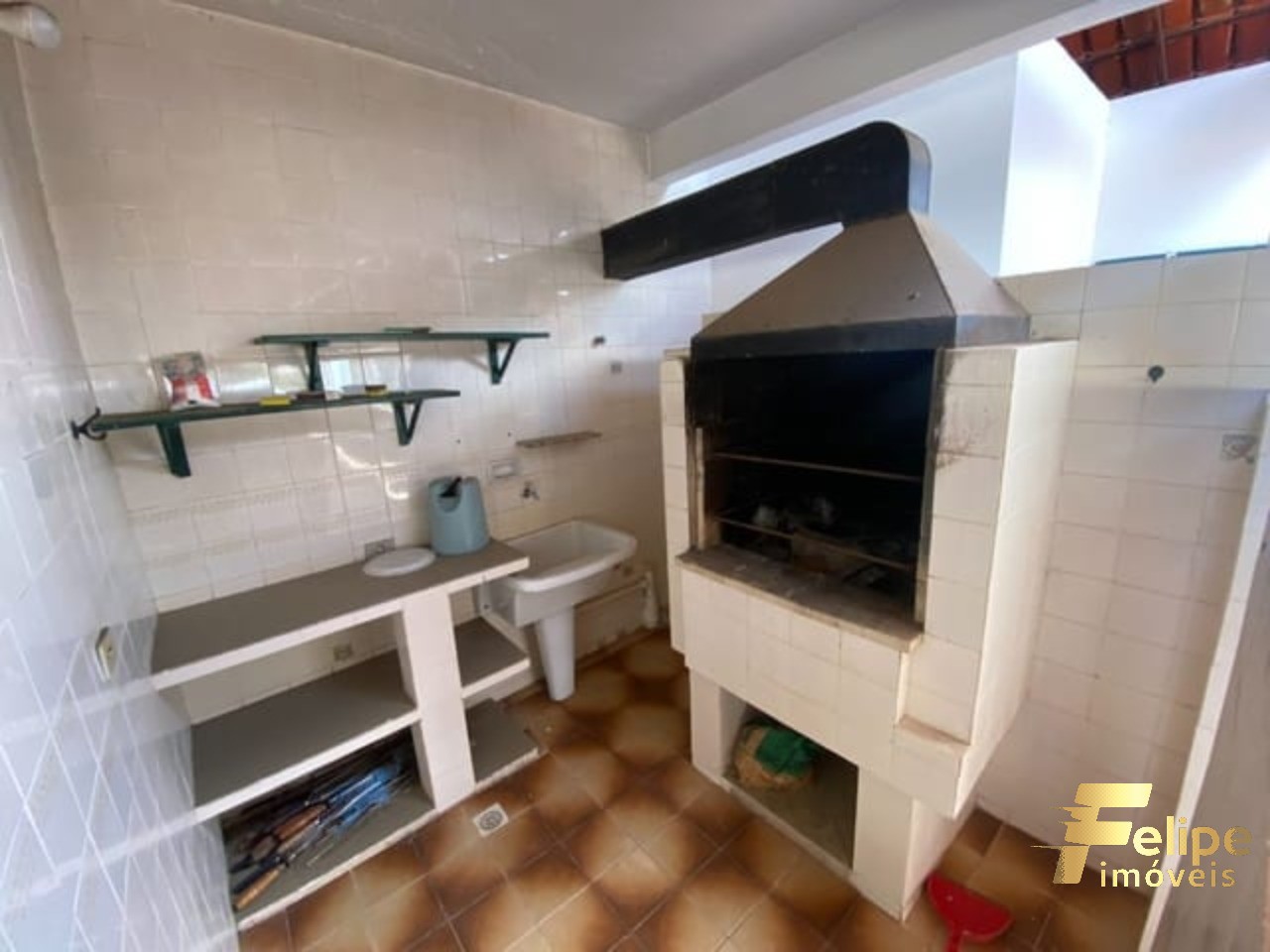 Casa à venda com 5 quartos, 360m² - Foto 2