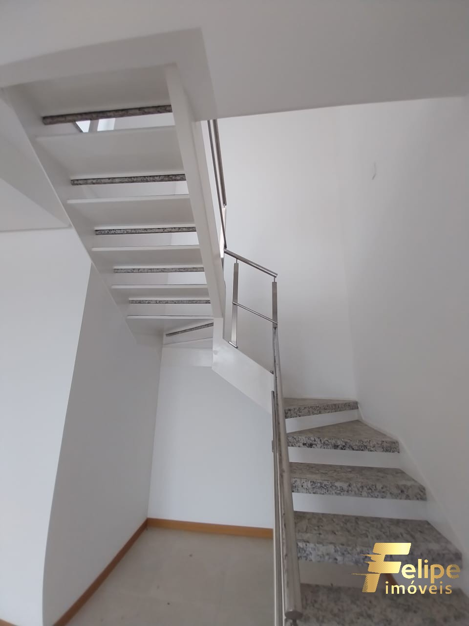 Apartamento à venda com 4 quartos, 200m² - Foto 5