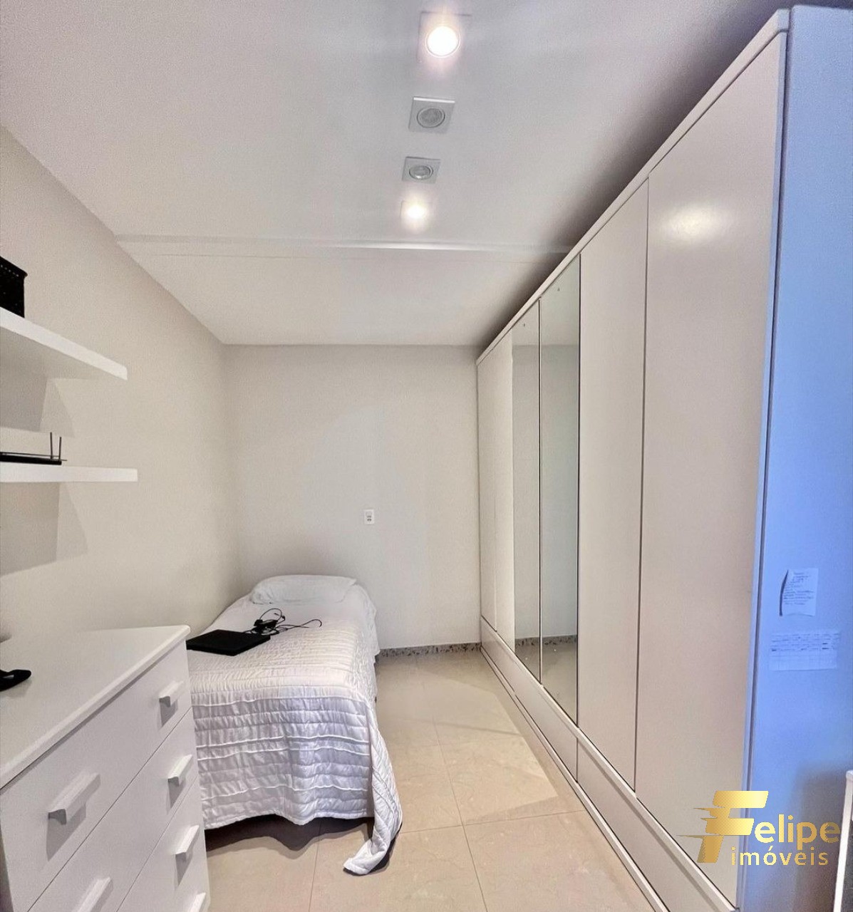 Apartamento à venda com 4 quartos, 155m² - Foto 8