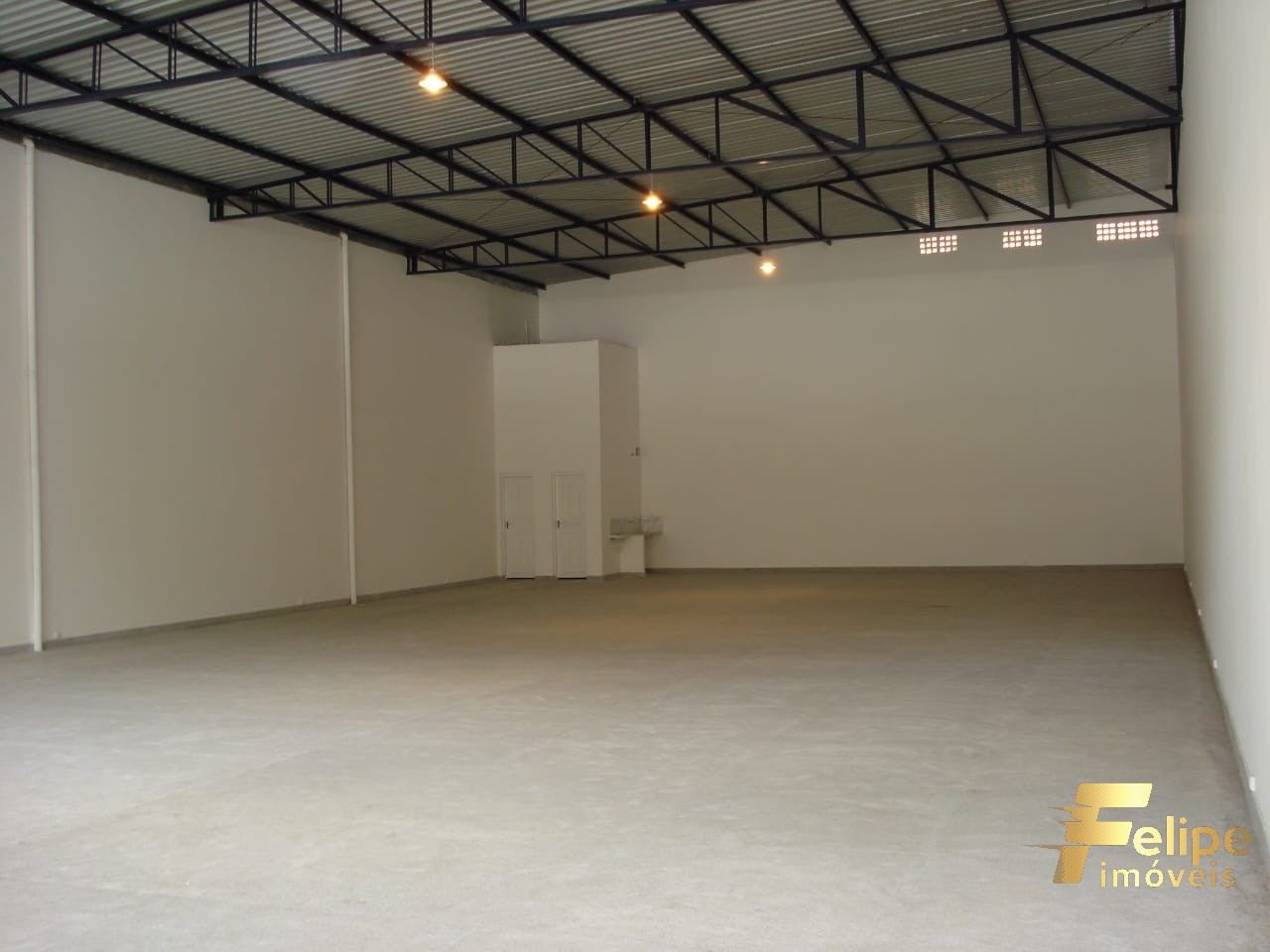 Depósito-Galpão-Armazém à venda, 500m² - Foto 1