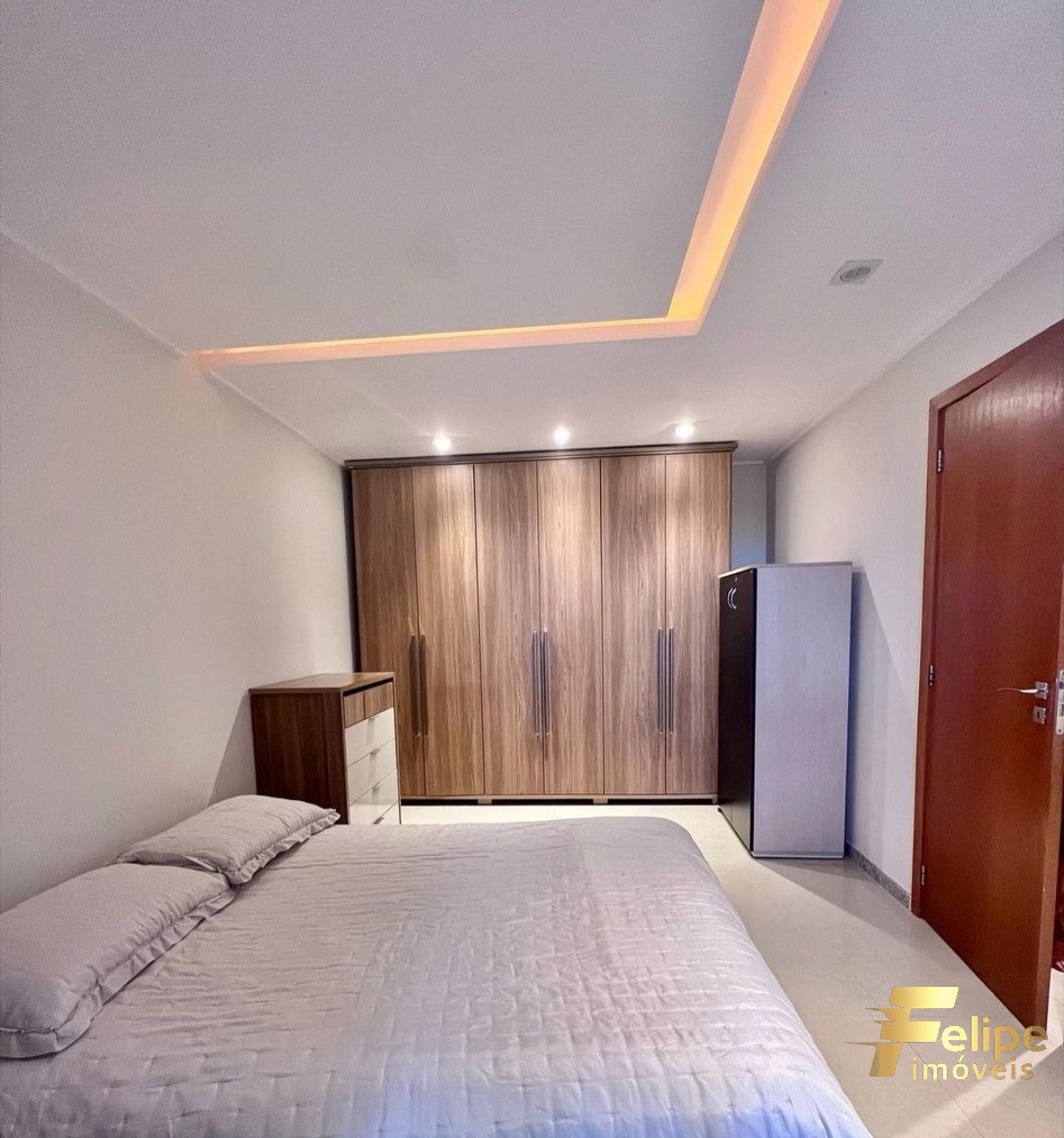 Apartamento à venda com 4 quartos, 155m² - Foto 3