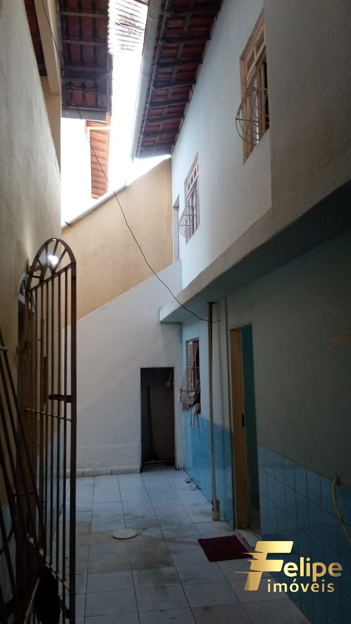 Casa à venda com 4 quartos, 360m² - Foto 14