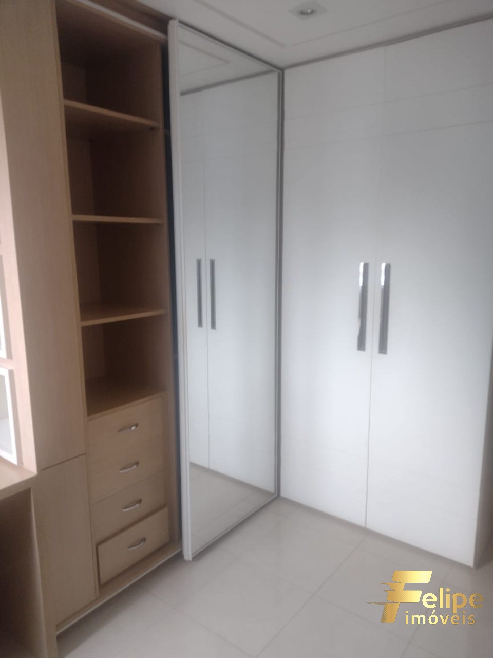 Apartamento à venda com 3 quartos, 135m² - Foto 8