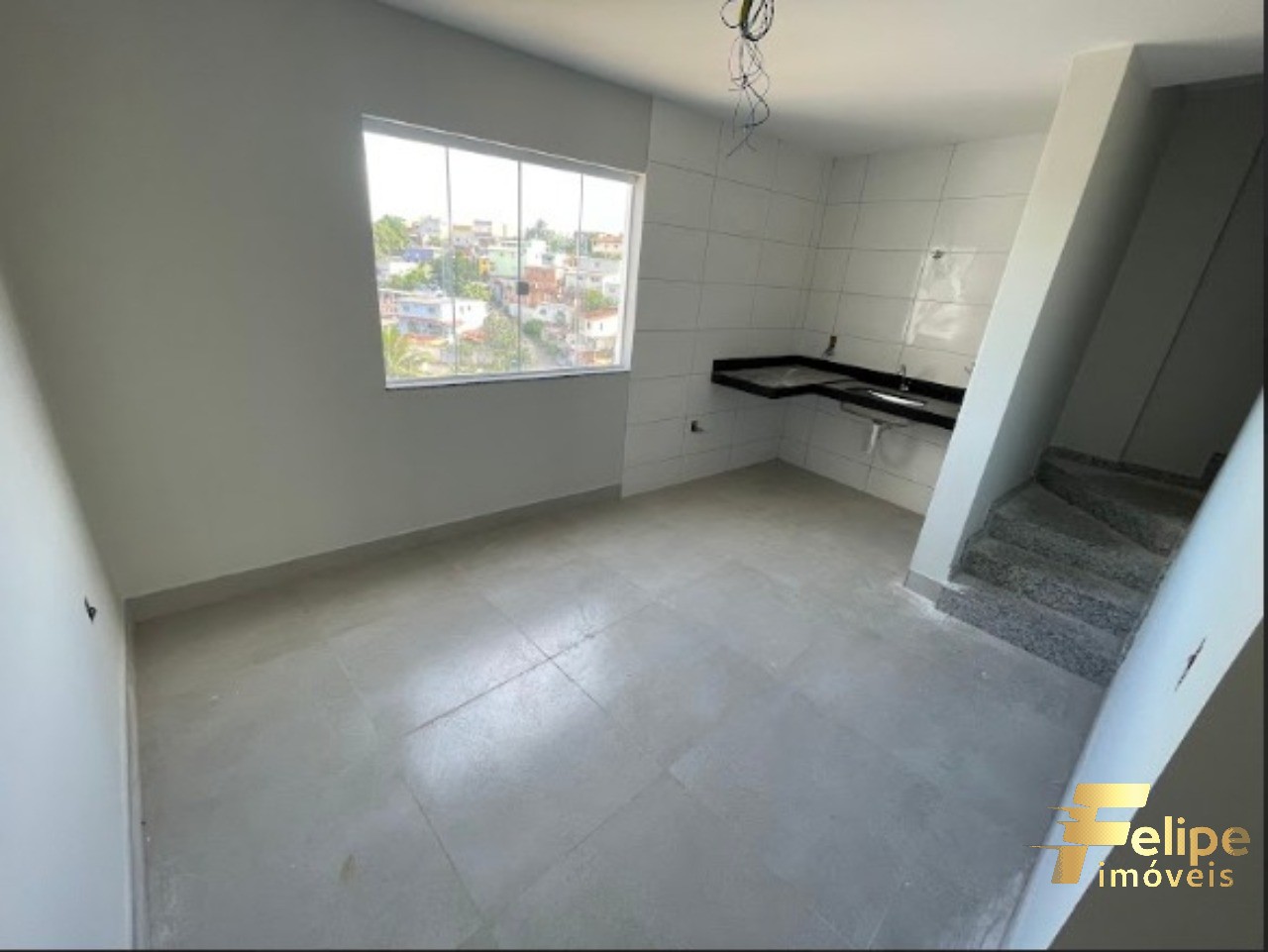 Casa à venda com 2 quartos, 103m² - Foto 3