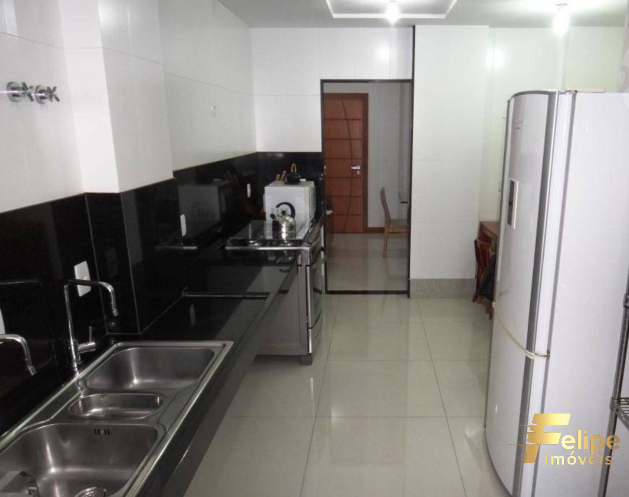 Apartamento à venda com 4 quartos, 235m² - Foto 12