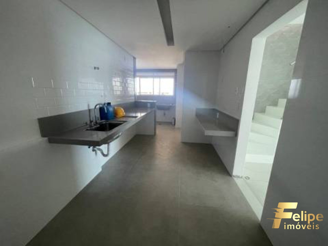 Cobertura à venda com 4 quartos, 300m² - Foto 42