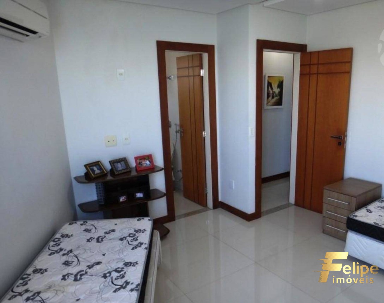 Apartamento à venda com 4 quartos, 235m² - Foto 4