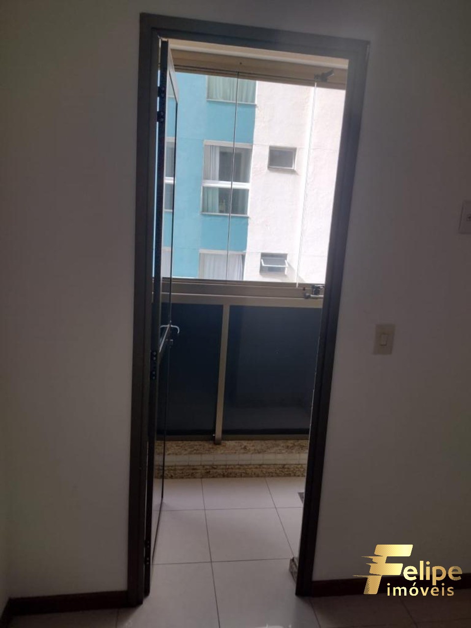 Apartamento à venda com 3 quartos, 135m² - Foto 19