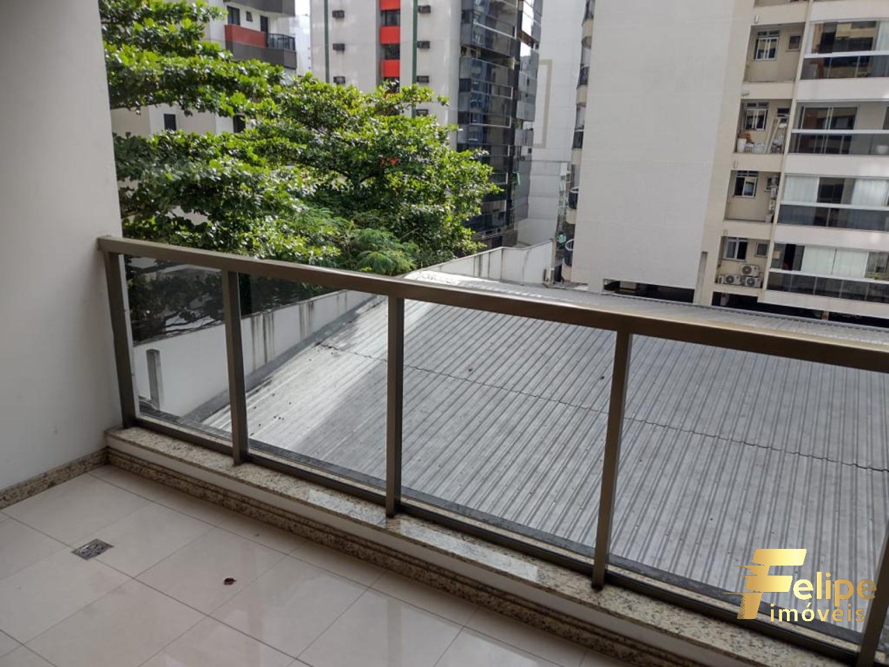 Apartamento à venda com 3 quartos, 135m² - Foto 27