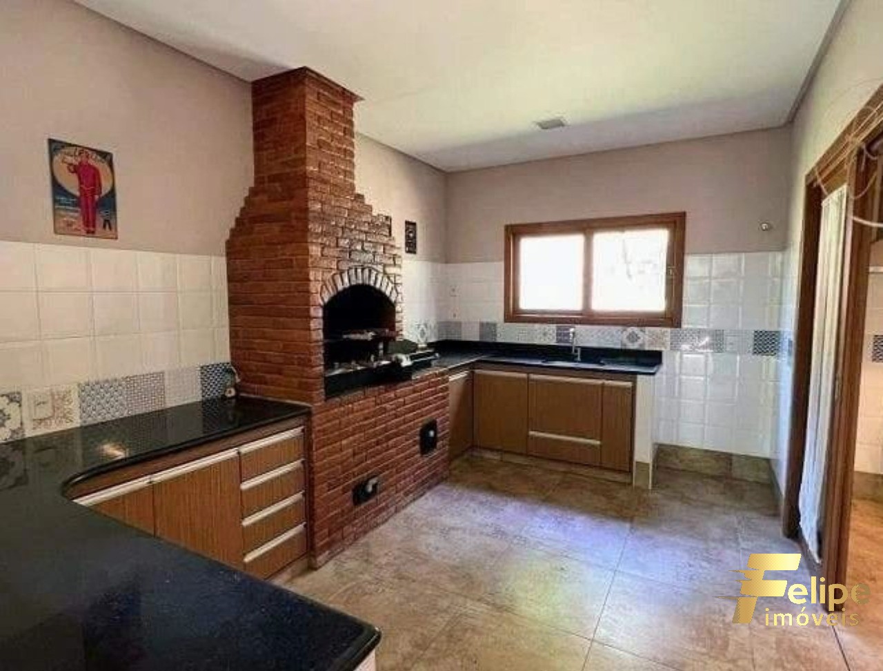 Casa à venda com 4 quartos, 1650m² - Foto 4