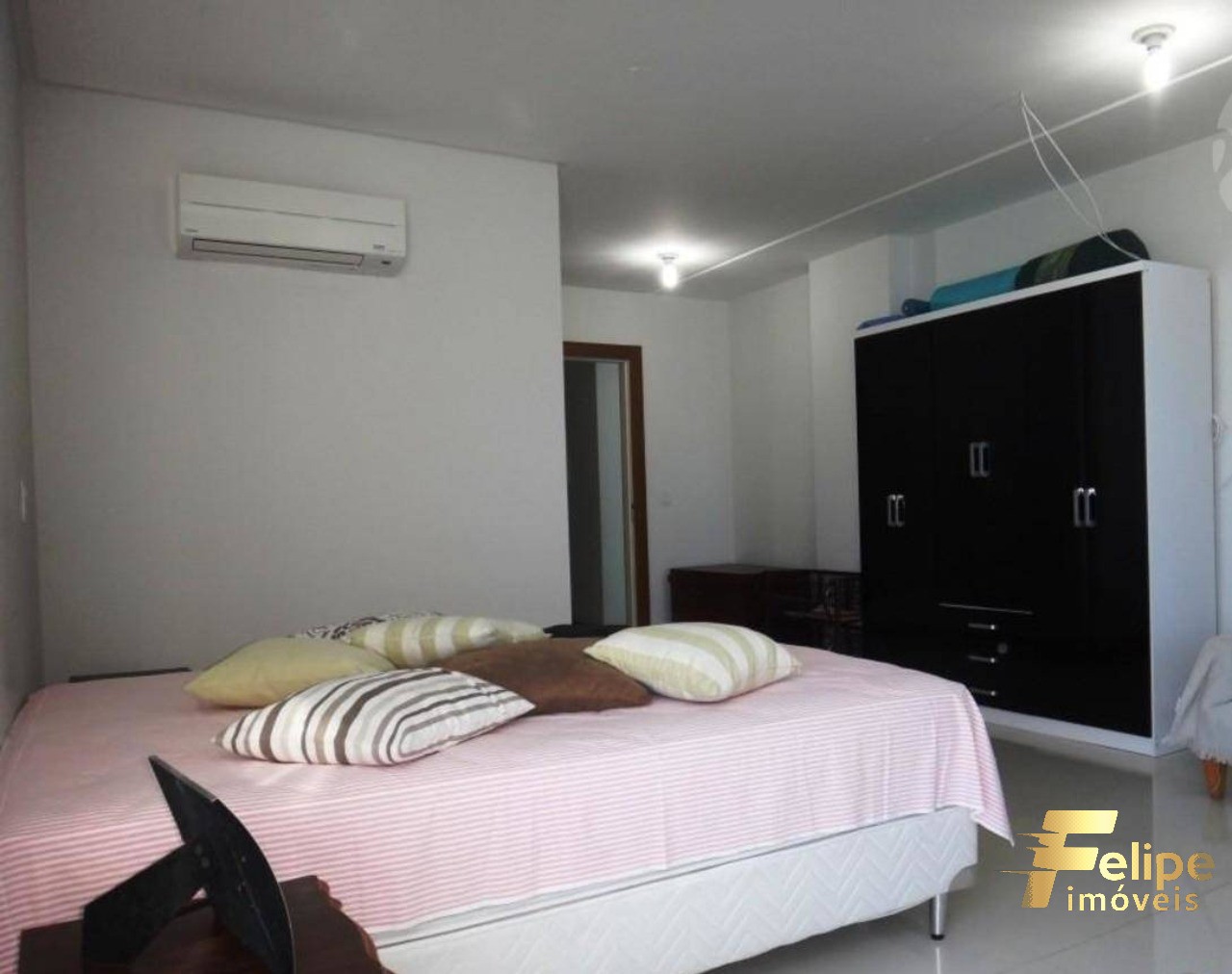 Apartamento à venda com 4 quartos, 235m² - Foto 8