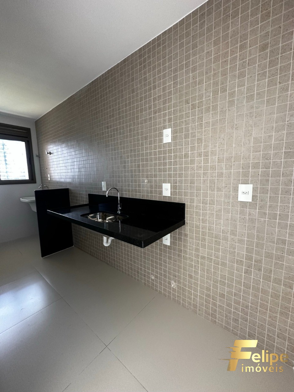 Apartamento à venda com 2 quartos, 69m² - Foto 5