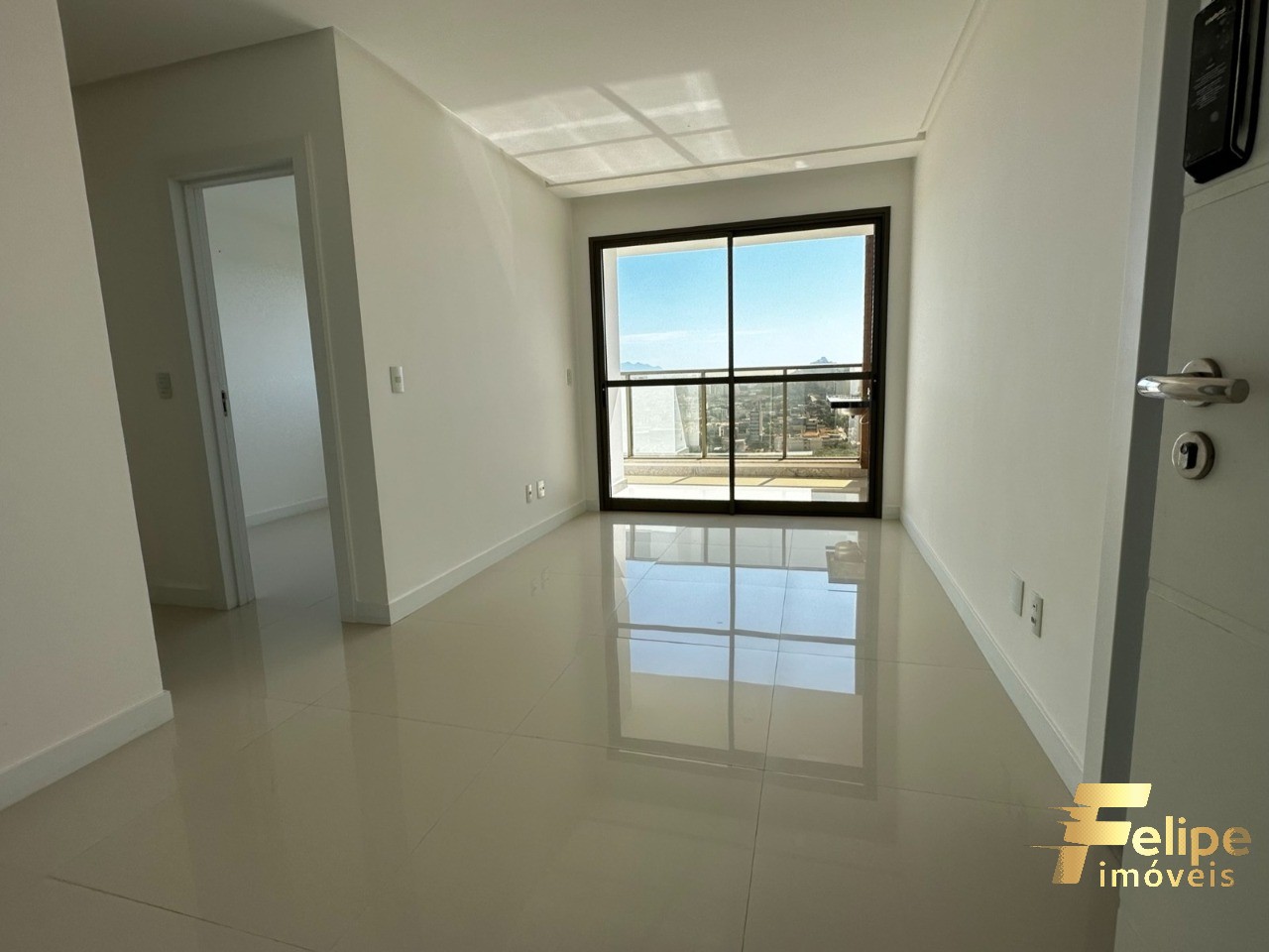 Apartamento à venda com 2 quartos, 69m² - Foto 6