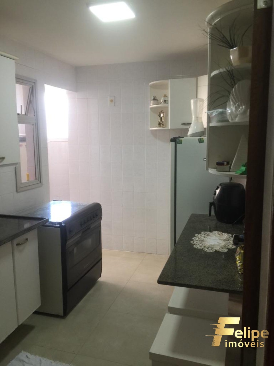 Apartamento à venda com 3 quartos, 124m² - Foto 4