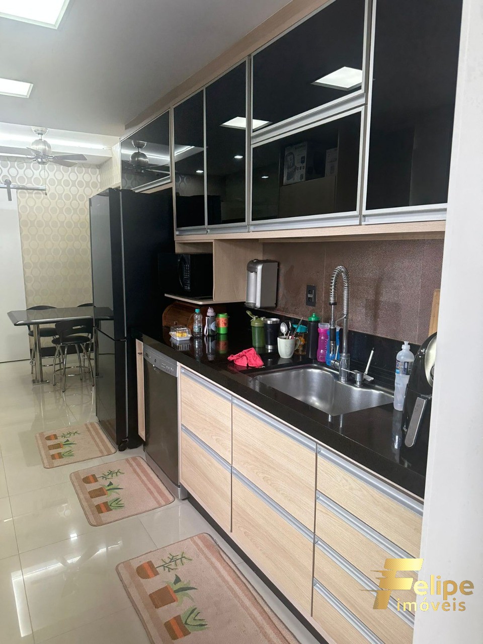 Apartamento à venda com 3 quartos, 190m² - Foto 4