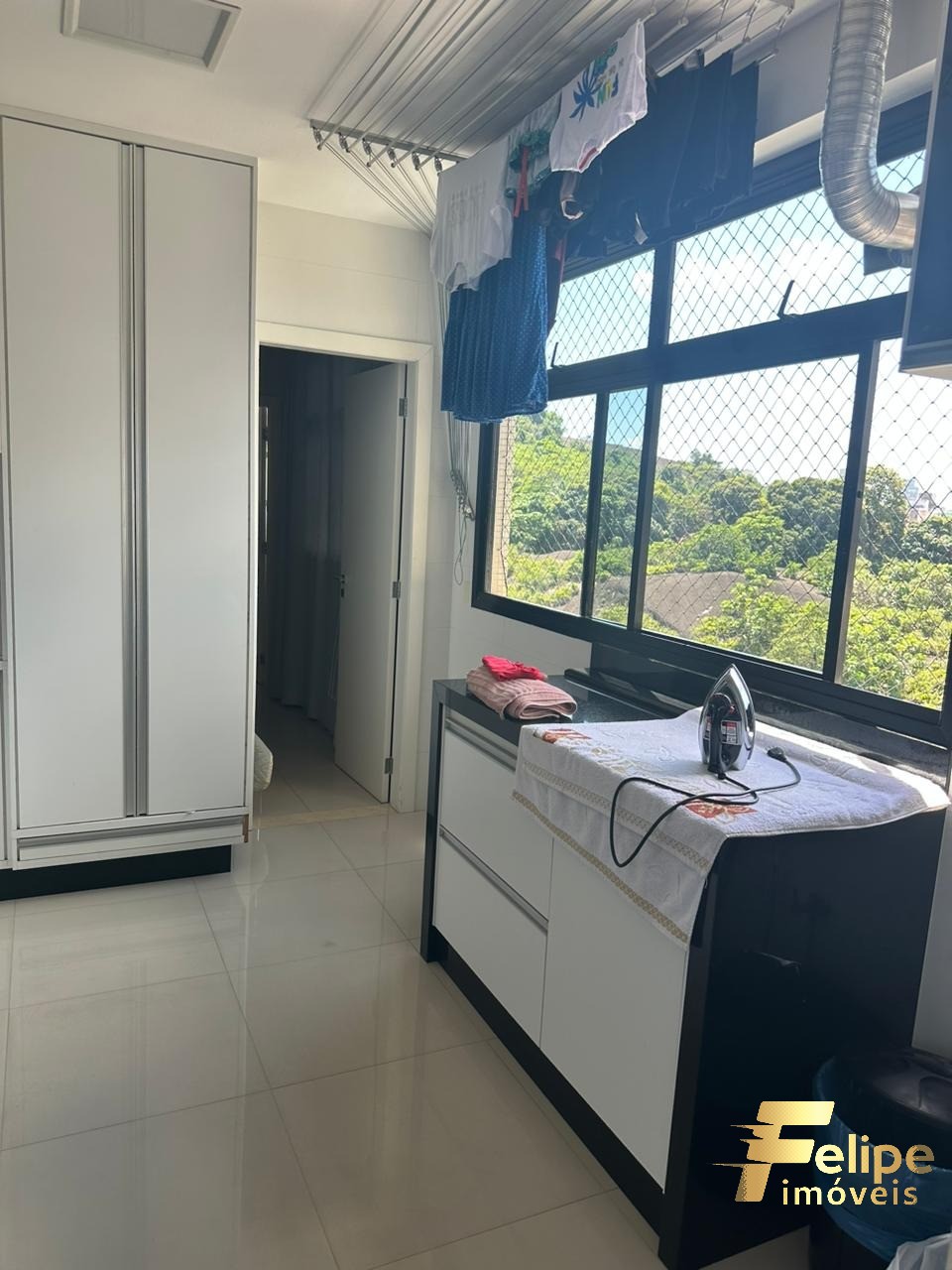 Apartamento à venda com 3 quartos, 190m² - Foto 9