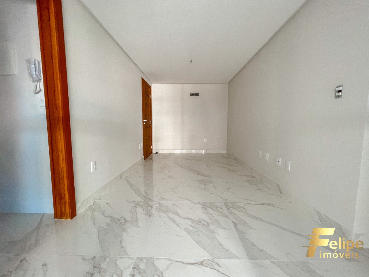 Apartamento à venda com 2 quartos, 72m² - Foto 19