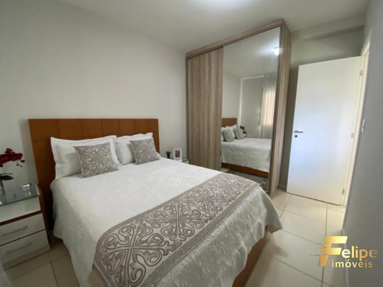 Apartamento à venda com 2 quartos, 60m² - Foto 4