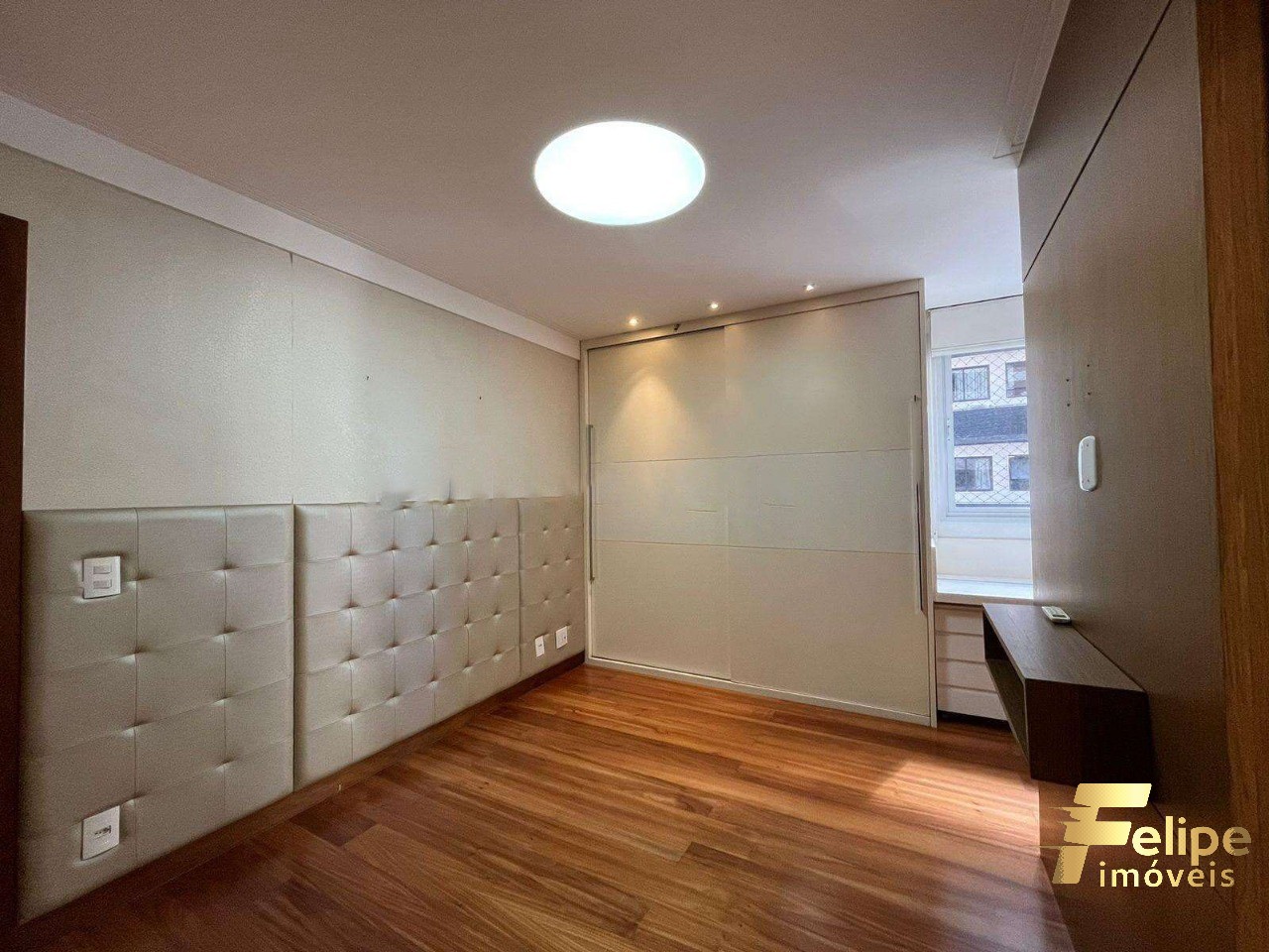 Apartamento à venda com 4 quartos, 160m² - Foto 12