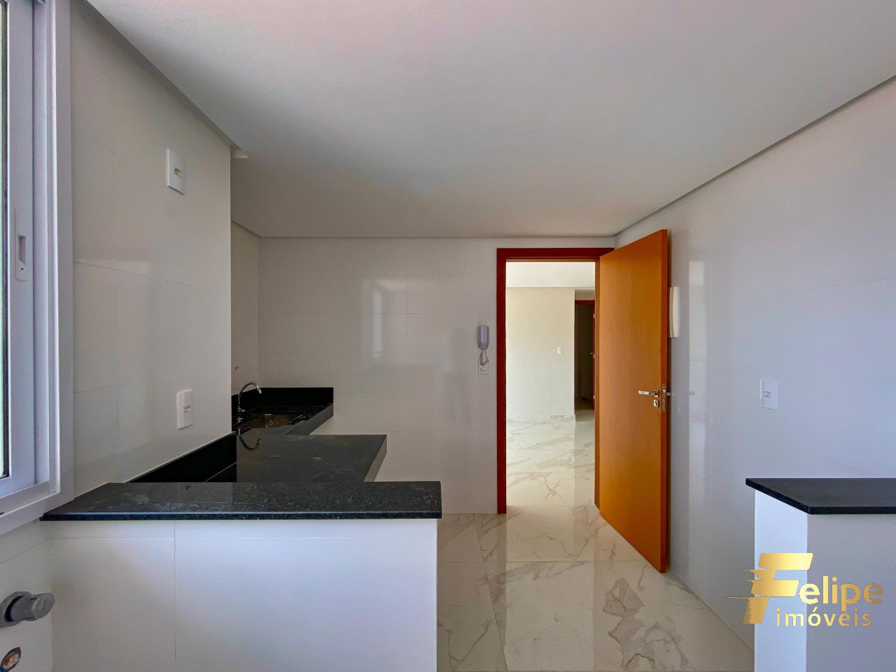 Apartamento à venda com 2 quartos, 75m² - Foto 14