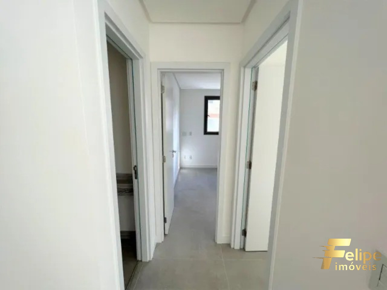 Apartamento à venda com 4 quartos, 142m² - Foto 11