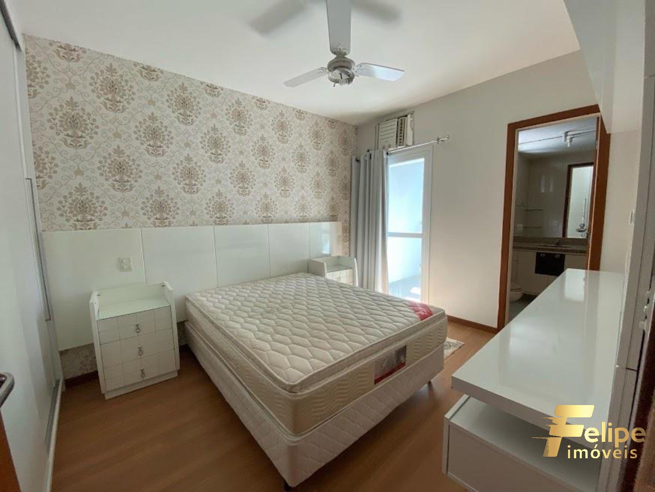 Apartamento à venda com 3 quartos, 120m² - Foto 3