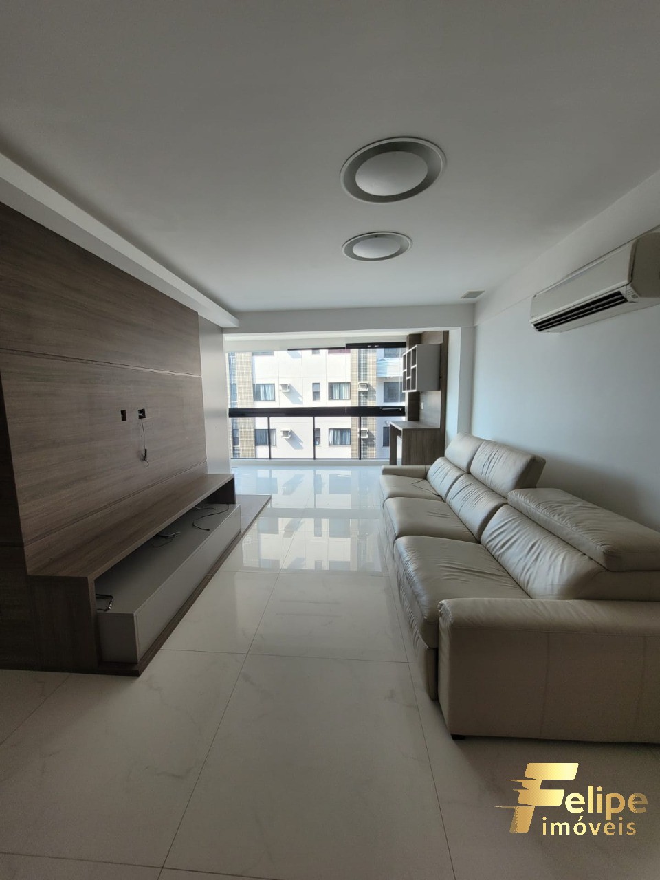 Apartamento à venda com 4 quartos, 170m² - Foto 1