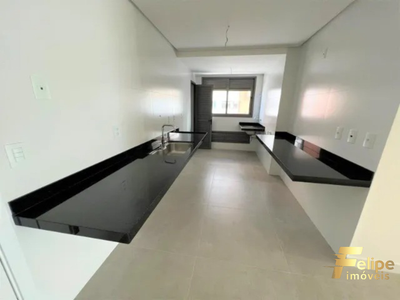 Apartamento à venda com 4 quartos, 142m² - Foto 17