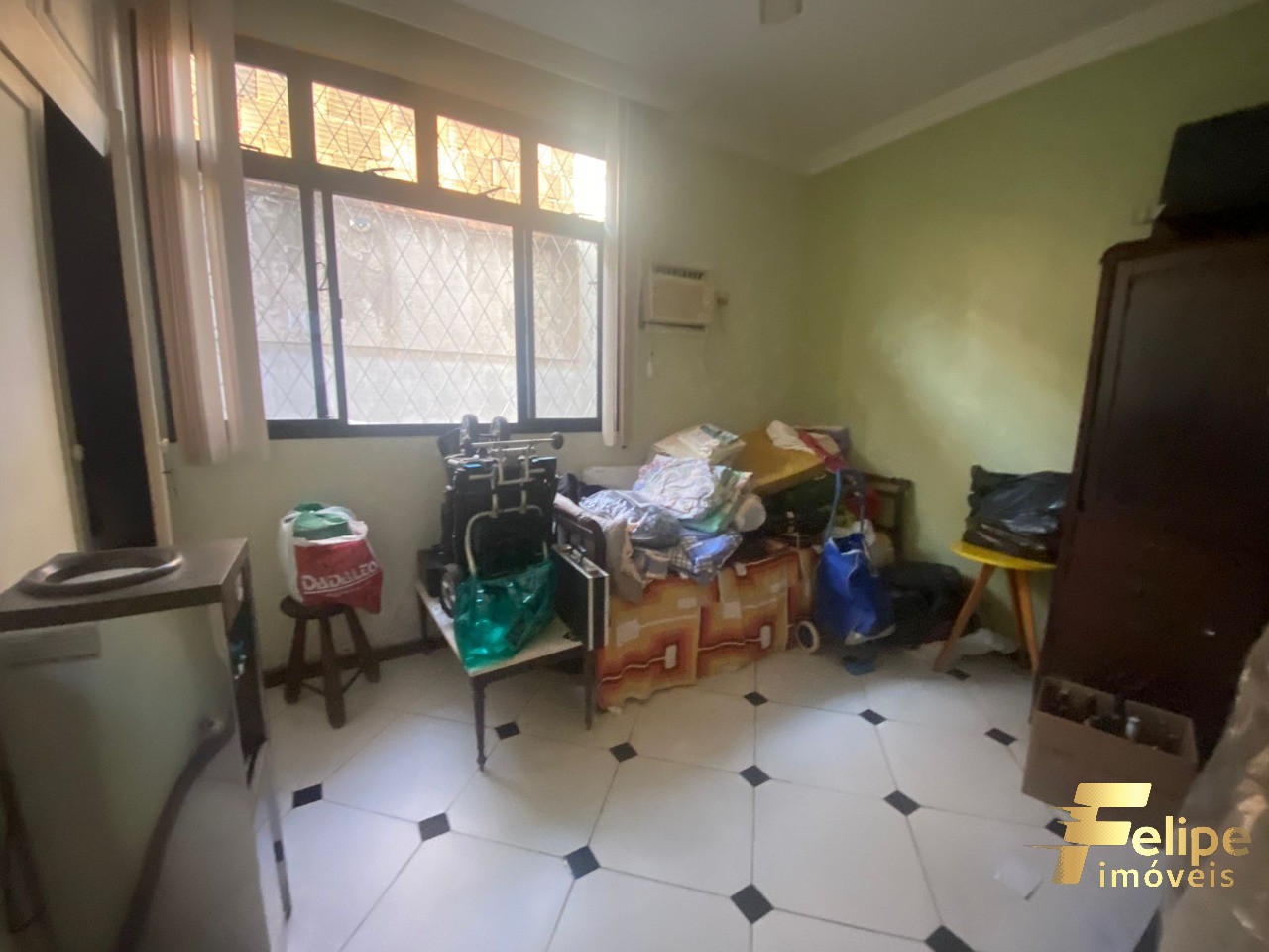 Casa à venda com 3 quartos, 390m² - Foto 4