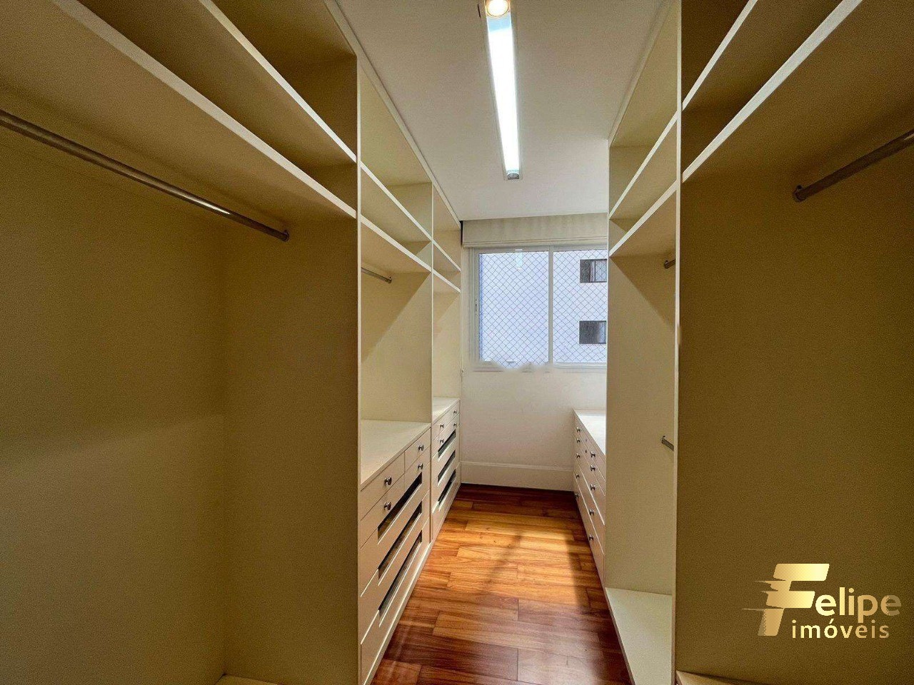 Apartamento à venda com 4 quartos, 160m² - Foto 15