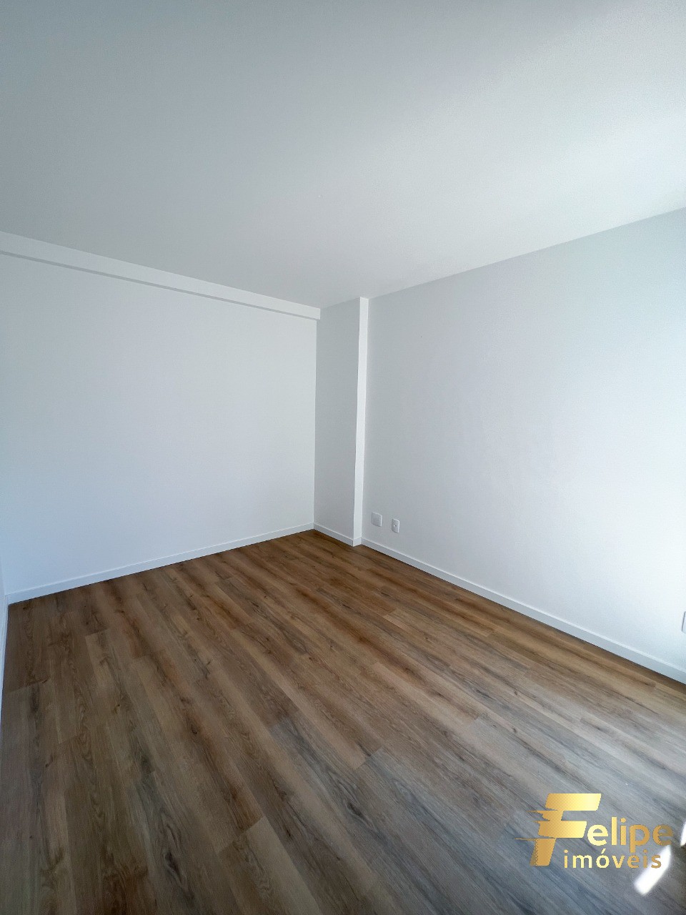 Apartamento à venda com 3 quartos, 135m² - Foto 9