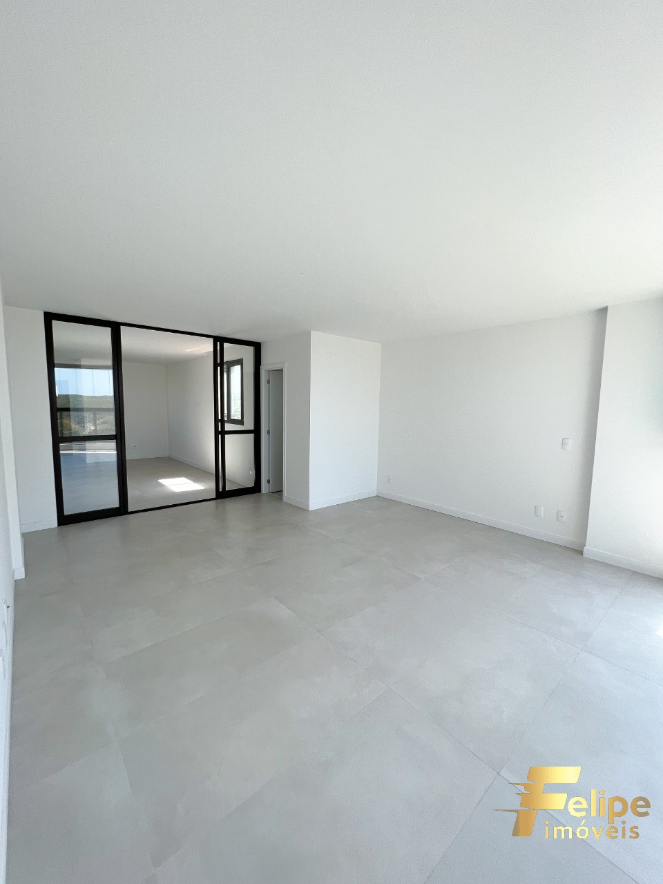 Apartamento à venda com 3 quartos, 135m² - Foto 29