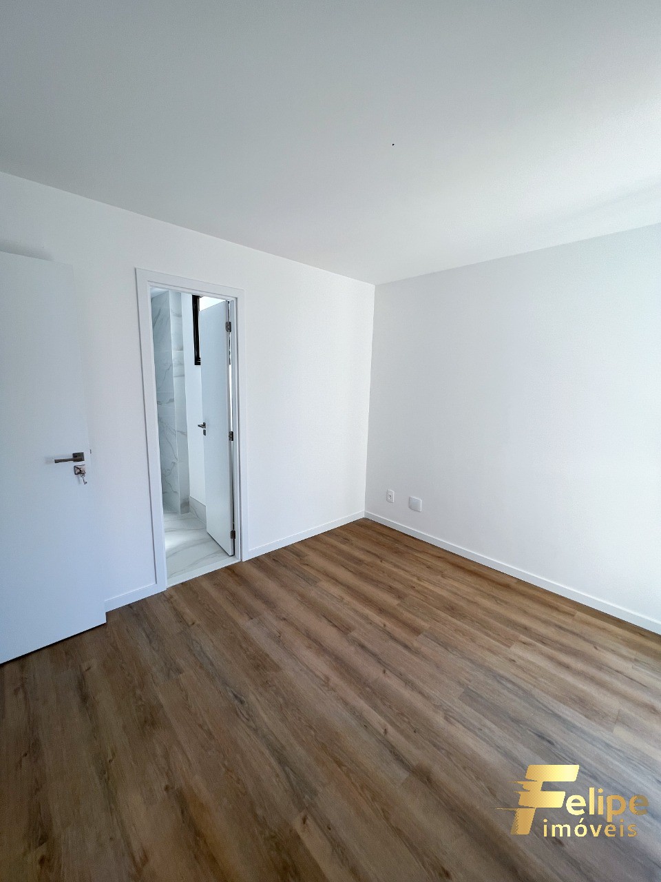 Apartamento à venda com 3 quartos, 135m² - Foto 19