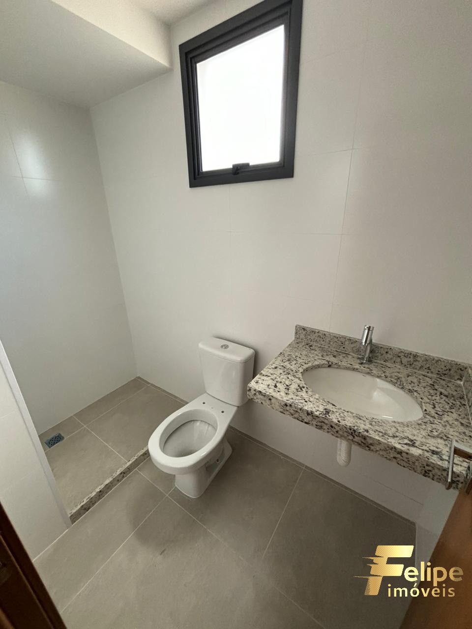 Apartamento à venda com 2 quartos, 66m² - Foto 3