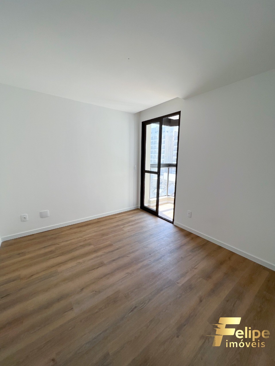 Apartamento à venda com 3 quartos, 135m² - Foto 18