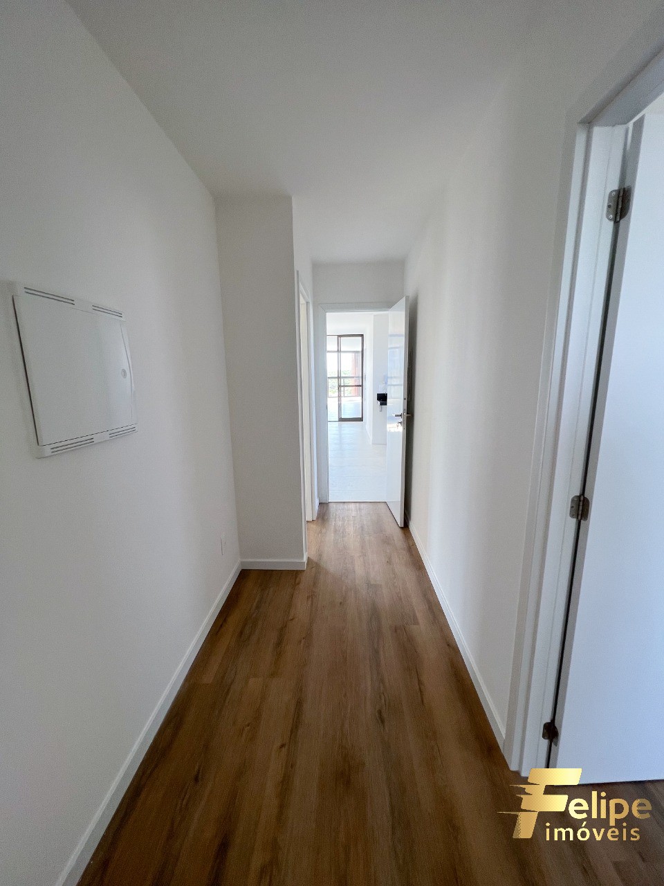 Apartamento à venda com 3 quartos, 135m² - Foto 17