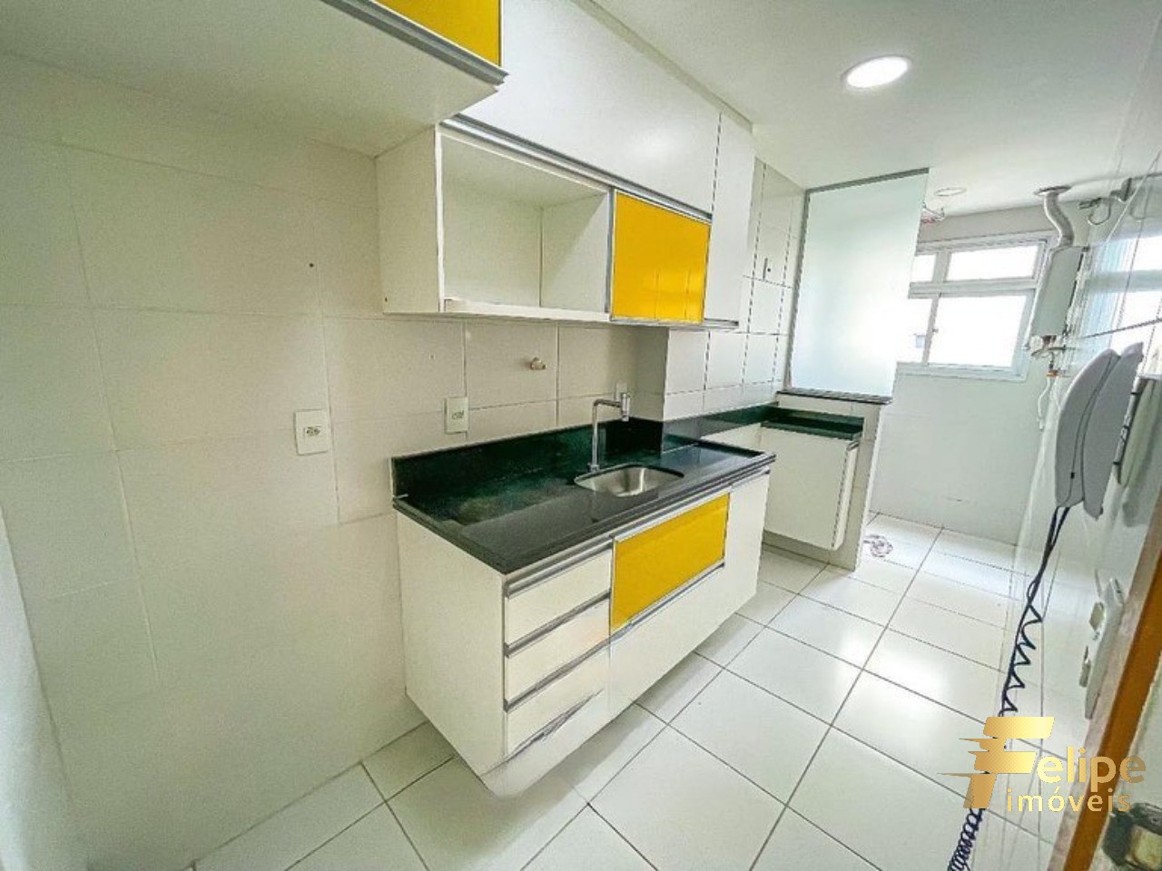 Apartamento à venda com 3 quartos, 80m² - Foto 3