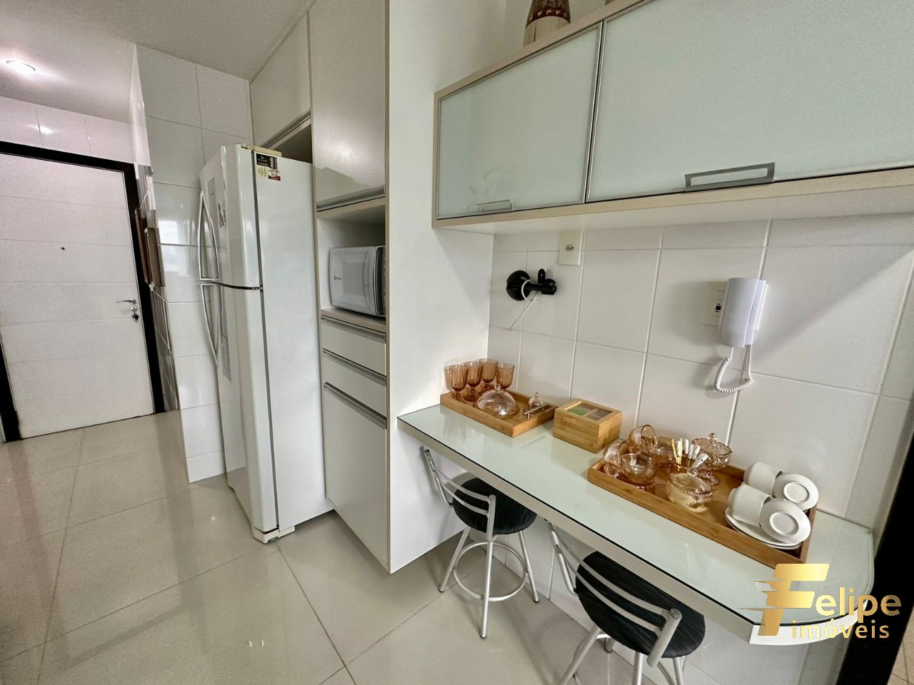 Apartamento à venda com 3 quartos, 136m² - Foto 9