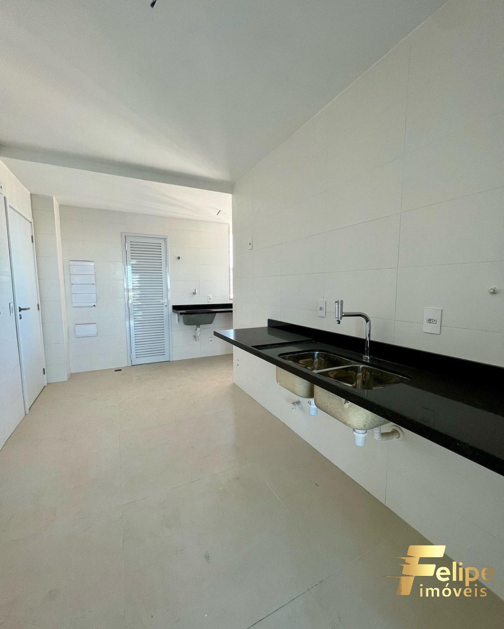 Apartamento à venda com 4 quartos, 137m² - Foto 5